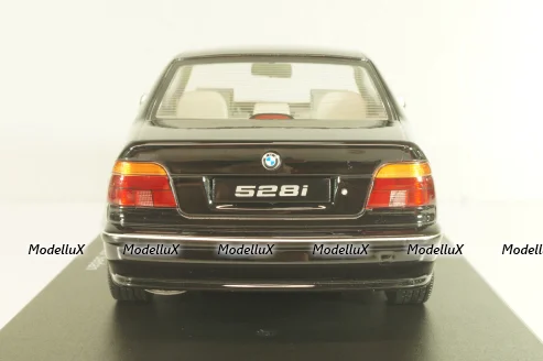 BMW 528i (E39) limousine 1995 black metallic, KKDC181053, KK-Scale 1:18