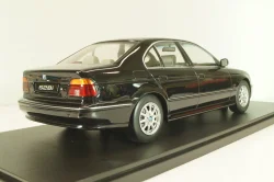 BMW 528i (E39) limousine 1995 black metallic, KKDC181053, KK-Scale 1:18