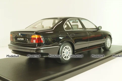 BMW 528i (E39) limousine 1995 black metallic, KKDC181053, KK-Scale 1:18