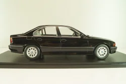 BMW 528i (E39) limousine 1995 black metallic, KKDC181053, KK-Scale 1:18