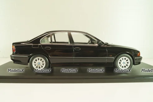 BMW 528i (E39) limousine 1995 black metallic, KKDC181053, KK-Scale 1:18