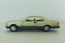 Mercedes 500 SEC (C126) 1981 golden, NZG 1:35