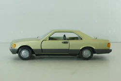 Mercedes 500 SEC (C126) 1981 golden, NZG 1:35
