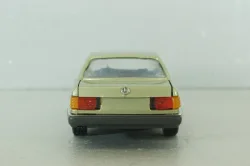 Mercedes 500 SEC (C126) 1981 golden, NZG 1:35