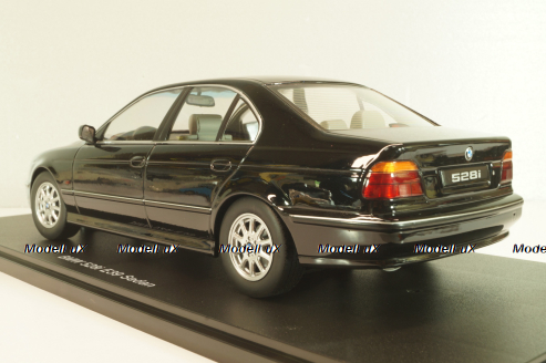 BMW 528i (E39) limousine 1995 black metallic, KKDC181053, KK-Scale 1:18