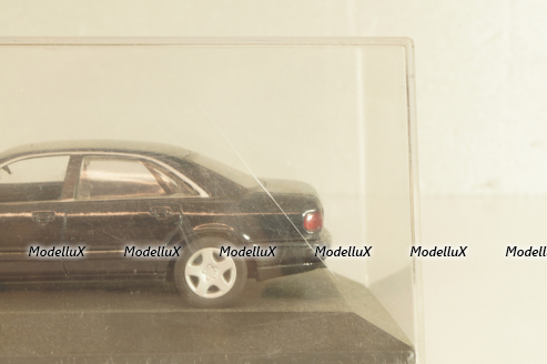 Audi A8 (D2) 1994, dark blue, Minichamps 1:43