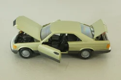 Mercedes 500 SEC (C126) 1981 golden, NZG 1:35