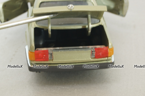Mercedes 500 SEC (C126) 1981 golden, NZG 1:35