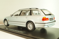 BMW 5er Serie (E39) Touring 1998, silver, T9-1800390, Triple 9 1:18