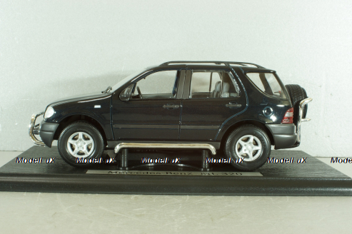 Mercedes-Benz ML 320 (W163) 1997, dark green, B66005244, Maisto 1:18