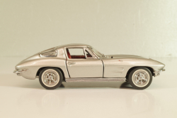 Chevrolet Corvette (C2) 1963, silver,  Franklin Mint 1:43