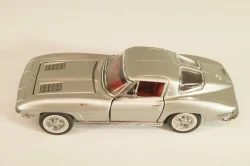 Chevrolet Corvette (C2) 1963, silver,  Franklin Mint 1:43