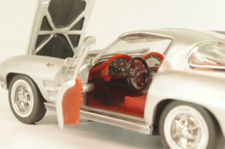 Chevrolet Corvette (C2) 1963, silver,  Franklin Mint 1:43