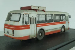 Лаз-695Н, бело-красный, Improved Models 1:43
