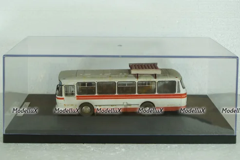 Лаз-695Н, бело-красный, Improved Models 1:43