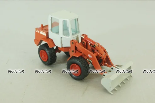 O&K L4 Wheel Loader, red/white, NZG 1:50