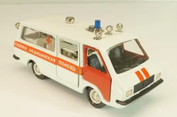 Раф-22031, скорая медицинская помощь, август 88г., Тантал/Радон 1:43