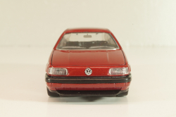 Volkswagen Passat Variant (B3) 1988, red, 1015R, Shabak 1:43