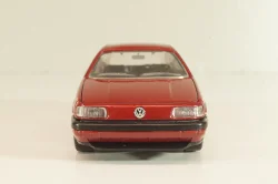 Volkswagen Passat Variant (B3) 1988, red, 1015R, Shabak 1:43