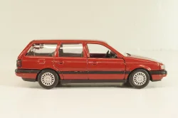 Volkswagen Passat Variant (B3) 1988, red, 1015R, Shabak 1:43