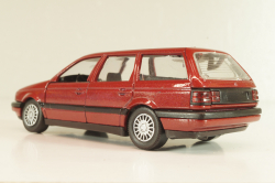 Volkswagen Passat Variant (B3) 1988, red, 1015R, Shabak 1:43