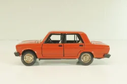 Ваз-2105 А39, красный, август 86г., Тантал/Радон 1:43