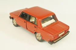 Ваз-2105 А39, красный, август 86г., Тантал/Радон 1:43