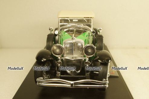 Duesenburg, black/green 1934, 18110bk, Signature Models 1:18