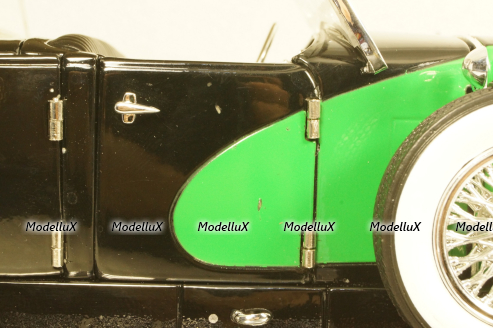 Duesenburg, black/green 1934, 18110bk, Signature Models 1:18