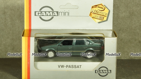 Duesenburg, black/green 1934, 18110bk, Signature Models 1:18