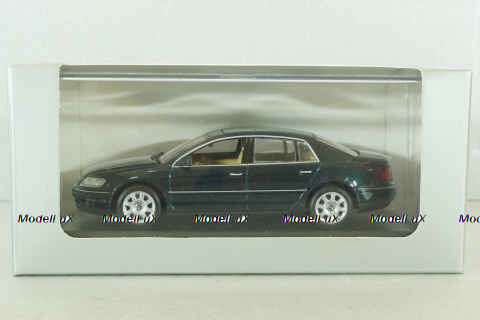 Volkswagen Phaeton 2002, green  Minichamps 1:43