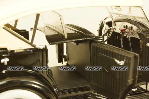 Duesenburg, black/green 1934, 18110bk, Signature Models 1:18