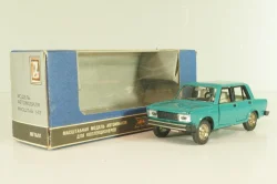 Ваз-2105,  Lada 1300, бирюзовый, сентябрь 86г., Тантал/Радон 1:43