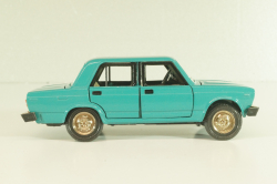 Ваз-2105,  Lada 1300, бирюзовый, сентябрь 86г., Тантал/Радон 1:43