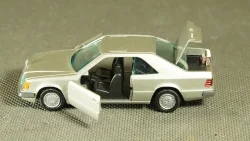 Ford Crown Victoria 2000, MOC036, IXO 1:43