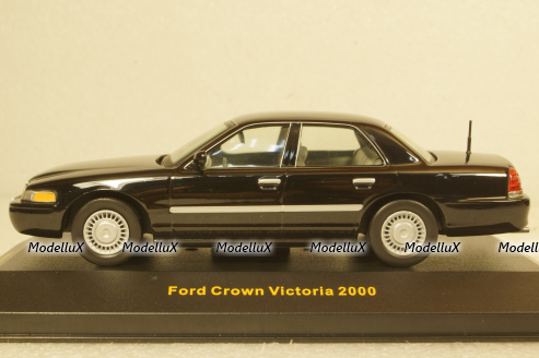 Ford Crown Victoria 2000, MOC036, IXO 1:43