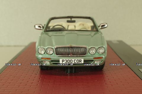 Daimler Corsica Concept met. blue 1995, MX50402-031, Matrix 1:43
