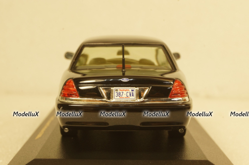 Ford Crown Victoria 2000, MOC036, IXO 1:43