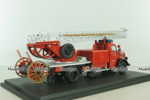 Mercedes L 6600  fire ladder 1951, red, 03091, Schuco 1:43