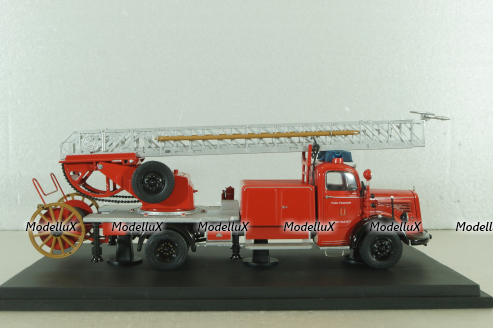 Mercedes L 6600  fire ladder 1951, red, 03091, Schuco 1:43