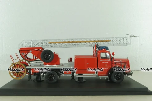 Mercedes L 6600  fire ladder 1951, red, 03091, Schuco 1:43