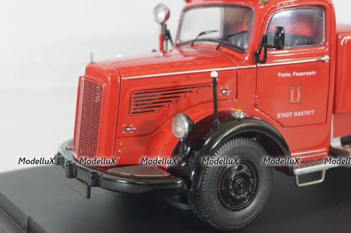 Mercedes L 6600  fire ladder 1951, red, 03091, Schuco 1:43