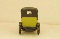Руссо-Балт С24-40, А22, 2-х цветный, оливковый, Тантал/Радон 1:43