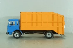 Saviem SM 10 garbage truck 1975, blue/orange, Altaya 1:43 
