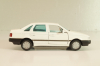 Volkswagen Passat (B3) 1988, white, Gama 1:43