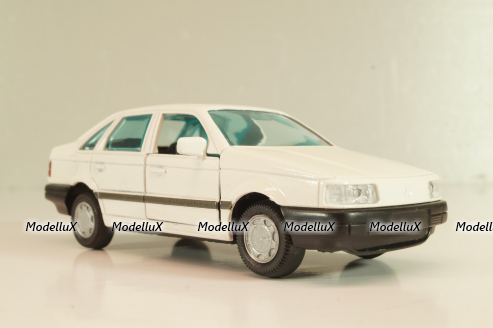 Volkswagen Passat (B3) 1988, white, Gama 1:43