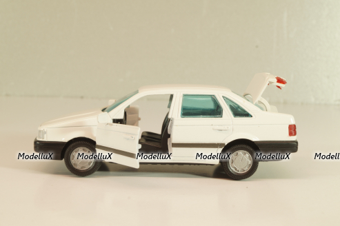 Volkswagen Passat (B3) 1988, white, Gama 1:43