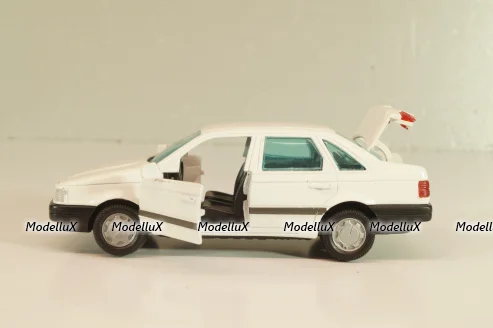 Volkswagen Passat (B3) 1988, white, Gama 1:43