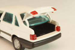 Volkswagen Passat (B3) 1988, white, Gama 1:43