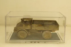 Mercedes Unimog U426 Армия Аргентины камуфляж с боковыми стеклами и со следами эксплуатации, KV мастерская 1:43
